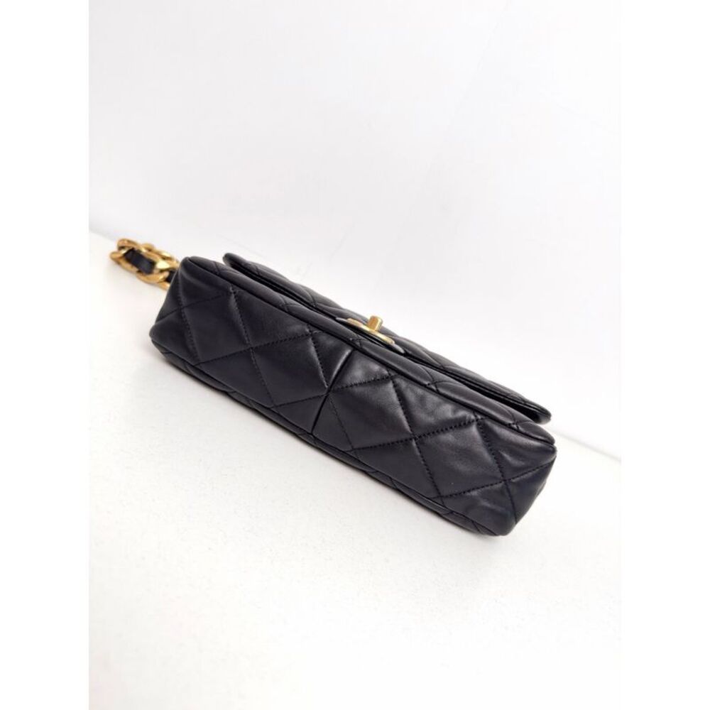 Chanel Women Pre-Loved Bag Very Good Condition - Picture 5 of 9